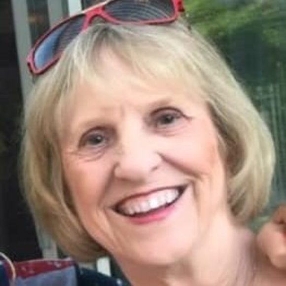 Meet your Posher, Deborah - Picture 1 of 1